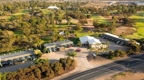 Big River Golf And Country Club - Tourism Canberra 0