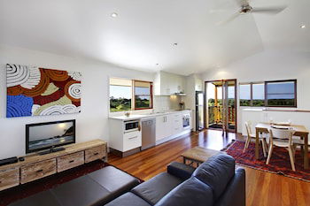 A PERFECT STAY - Aloha Ohana - Tourism Canberra 0