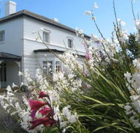 The Grove Cottages - Tourism Canberra