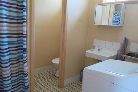 Jurien Beachfront Holiday Units - Tourism Canberra 6