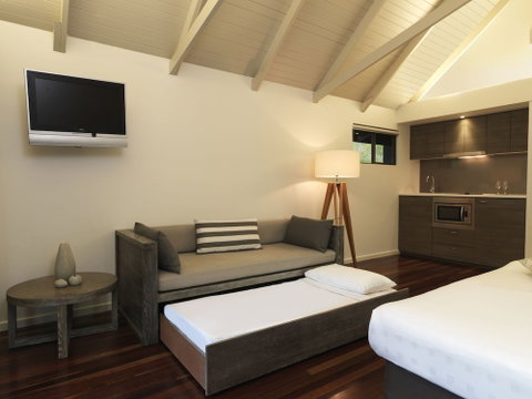Palm Bungalows - Tourism Canberra 5