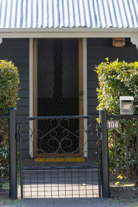 The Grey House - Tourism Canberra 4