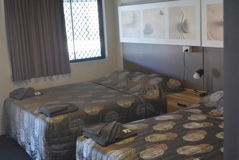 Carmila Sands Motel - Tourism Canberra 3