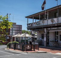 Corner Hotel Alexandra - Tourism Canberra