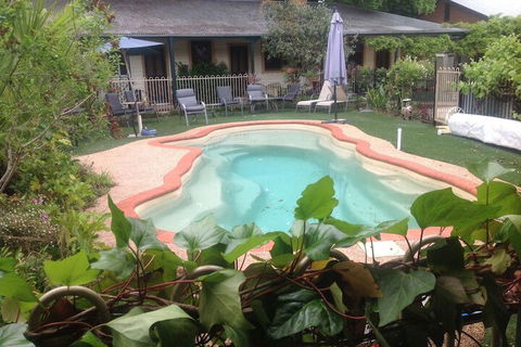 Coach House Inn - Tourism Canberra 3