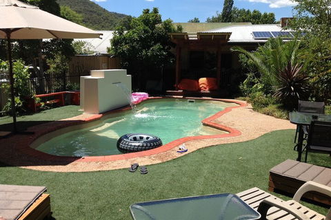 Coach House Inn - Tourism Canberra 4