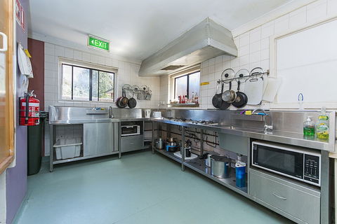 Victoria Park Lodge - Hostel - Tourism Canberra 4