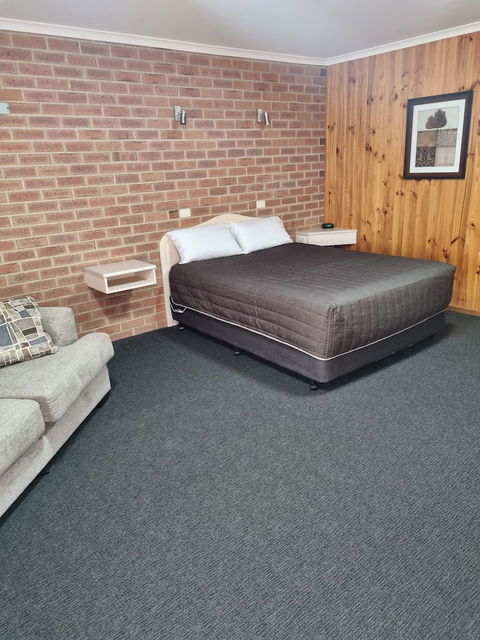 Country Roads Motor Inn Naracoorte - Tourism Canberra 5