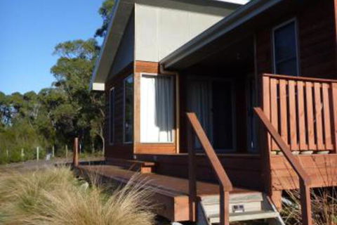 Yakkalla Holiday Cottage - Tourism Canberra 0