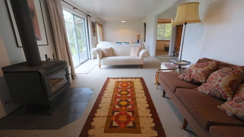 Sisters Beach House - Tourism Canberra 5