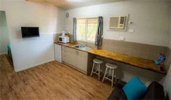 Capricorn Holiday Park - Tourism Canberra 4