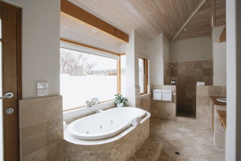 Yallingup Villas - Tourism Canberra 4