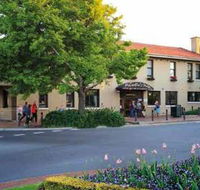 McCartin's Hotel Bistro - Tourism Canberra