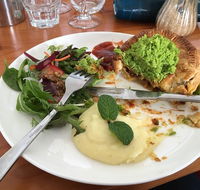 Lake Edge Cafe - Tourism Canberra