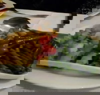 Chez Maurice  Linda - Tourism Canberra