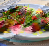 Saveur Restaurant - Tourism Canberra