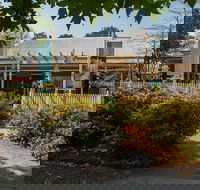 Sous Le soleil - Tourism Canberra