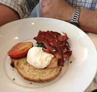 Cafe Longshot - Tourism Canberra