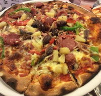 Lizas Woodfired Pizza - Tourism Canberra
