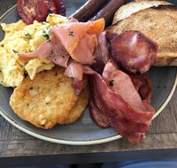 Crossroads Hotel - Tourism Canberra