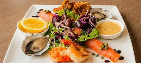 The River Cafe At Beauty Point - Tourism Canberra 1