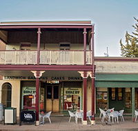 Molong Bakery cafe - Tourism Canberra