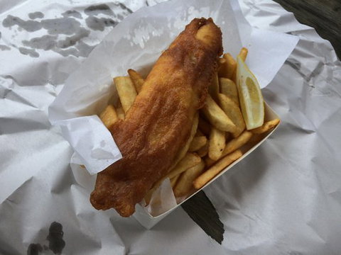 The Broken Oar Bar & Grill - Tourism Canberra 0