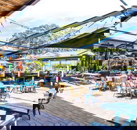 Toormina Hotel Palms Bar  Dining - Tourism Canberra