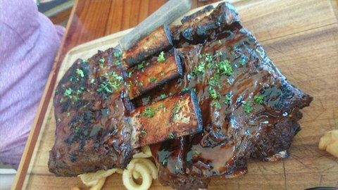 Hooters - Tourism Canberra 0