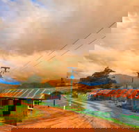 Hartzview Vineyard Heritage Pickers Hut Village - Tourism Canberra