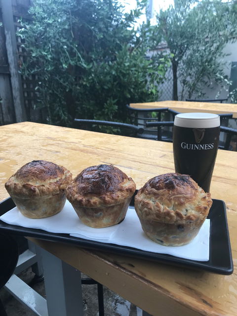 The Dubliner Irish Bar And Restaurant - Tourism Canberra 1