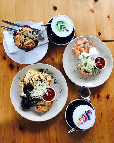 Piggy Back Cafe - Tourism Canberra 0