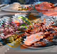 The Push - The Russell Hotel - Tourism Canberra