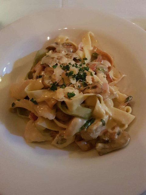 La Costa Cafe Restaurant - Tourism Canberra 0