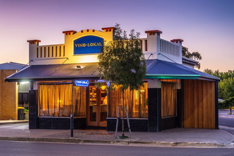 Vino Lokal - Tourism Canberra 0