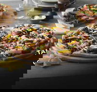 Crust Gourmet Pizza Bar - Belmont - Tourism Canberra
