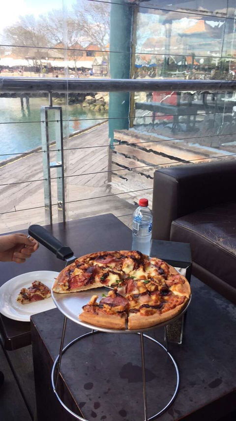 Little Caesars - Sorrento - Tourism Canberra 0