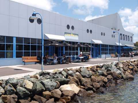 GJ's Bay Cafe And Grill - Tourism Canberra 0