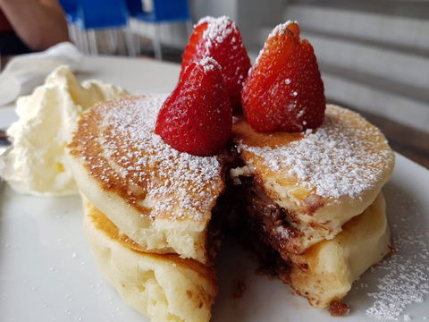 GJ's Bay Cafe And Grill - Tourism Canberra 1