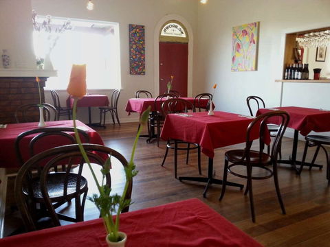 Elphinstone Hotel - Tourism Canberra 0