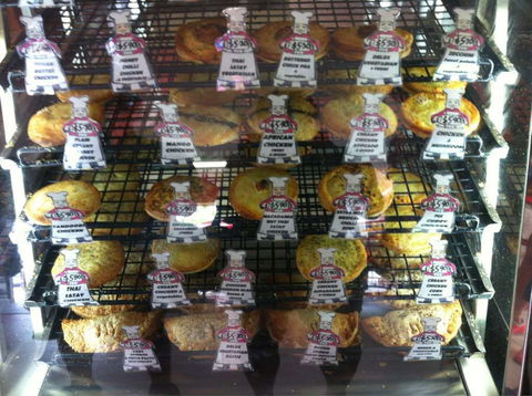 Red Neds Gourmet Pie Bar - Tourism Canberra 0