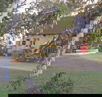 Overland Corner Hotel - Tourism Canberra