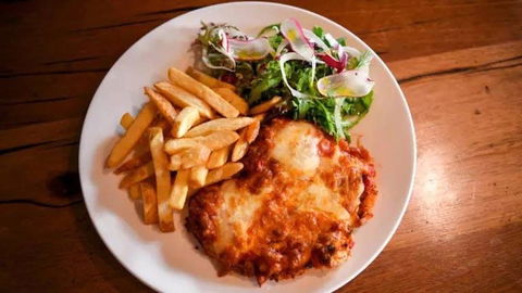 Spencer Hotel - Tourism Canberra 0