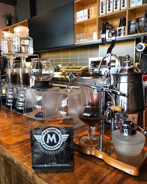 Racecourse Hotel - Tourism Canberra 0