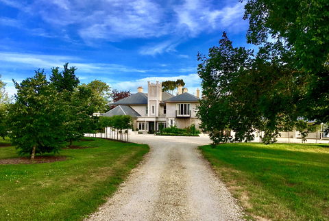 Waterton Hall Wines - Tourism Canberra 0