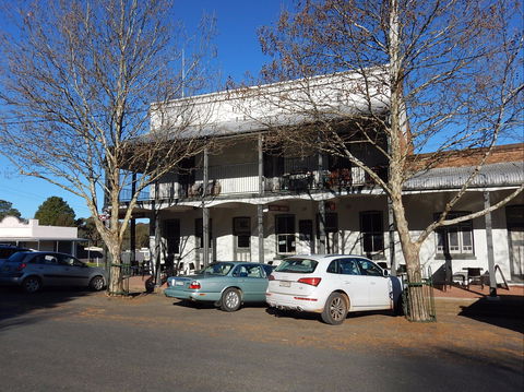 Bowning Hotel Dining - Tourism Canberra 1
