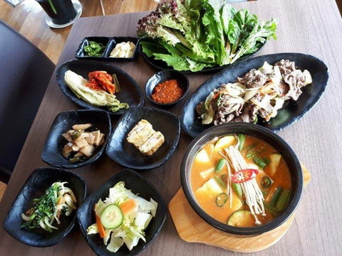 Chef's BBQ - Tourism Canberra 0