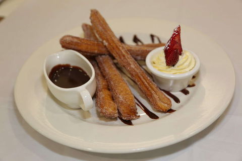 Kirks On The Esplanade - Tourism Canberra 0