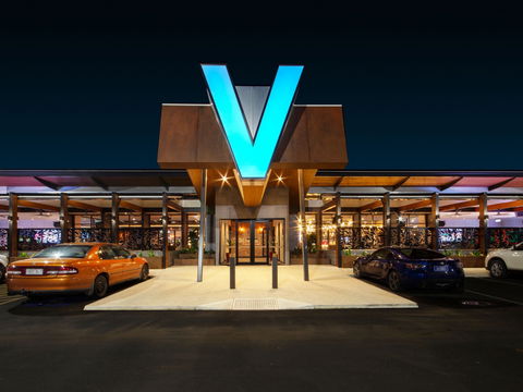 V Hotel - Tourism Canberra 0
