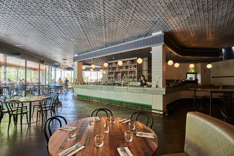 Mayfair Lane Pub And Dining Room - Tourism Canberra 0